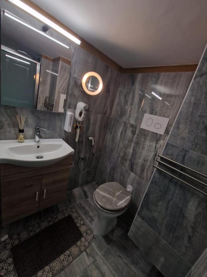 Confort Home 73 Palermo Bagian luar foto