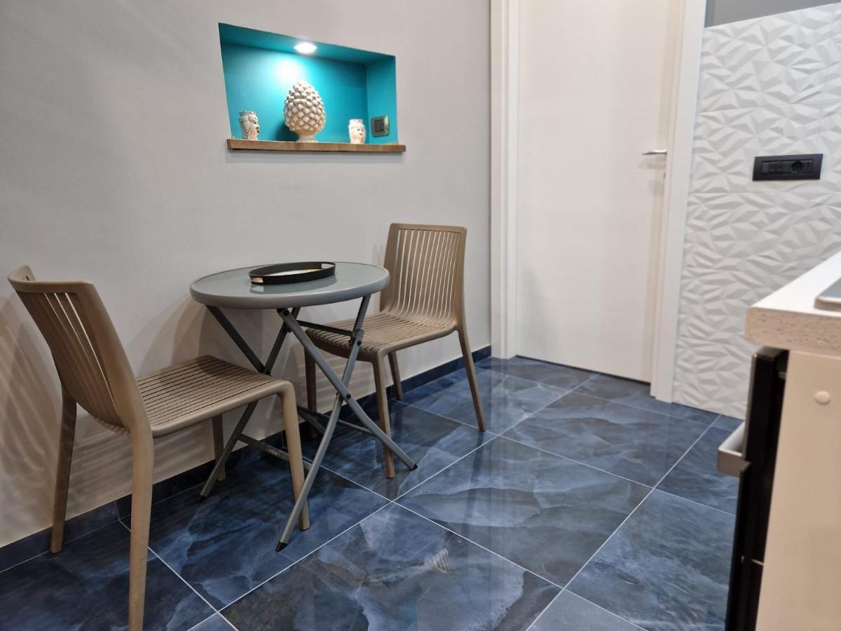 Confort Home 73 Palermo Bagian luar foto